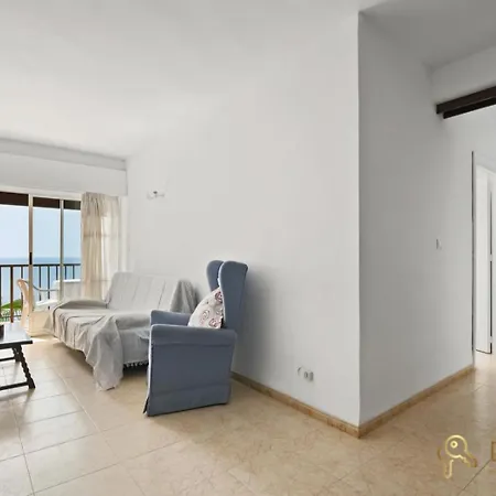Apartment Con Piscina En La Primera Linea De Playa De