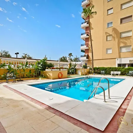 Apartment Con Piscina En La Primera Linea De Playa De